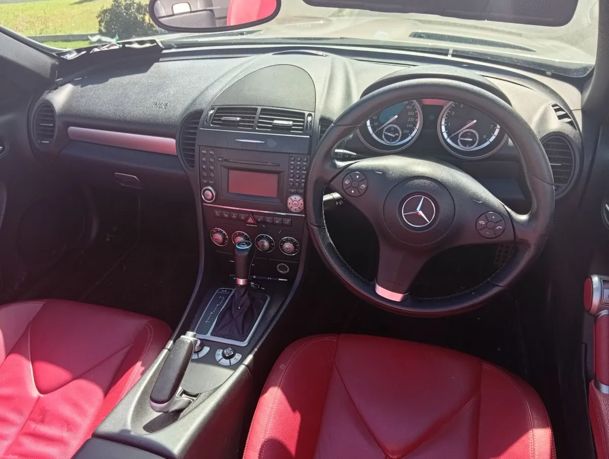 Mercedes-Benz SLK 2008 - Image 2