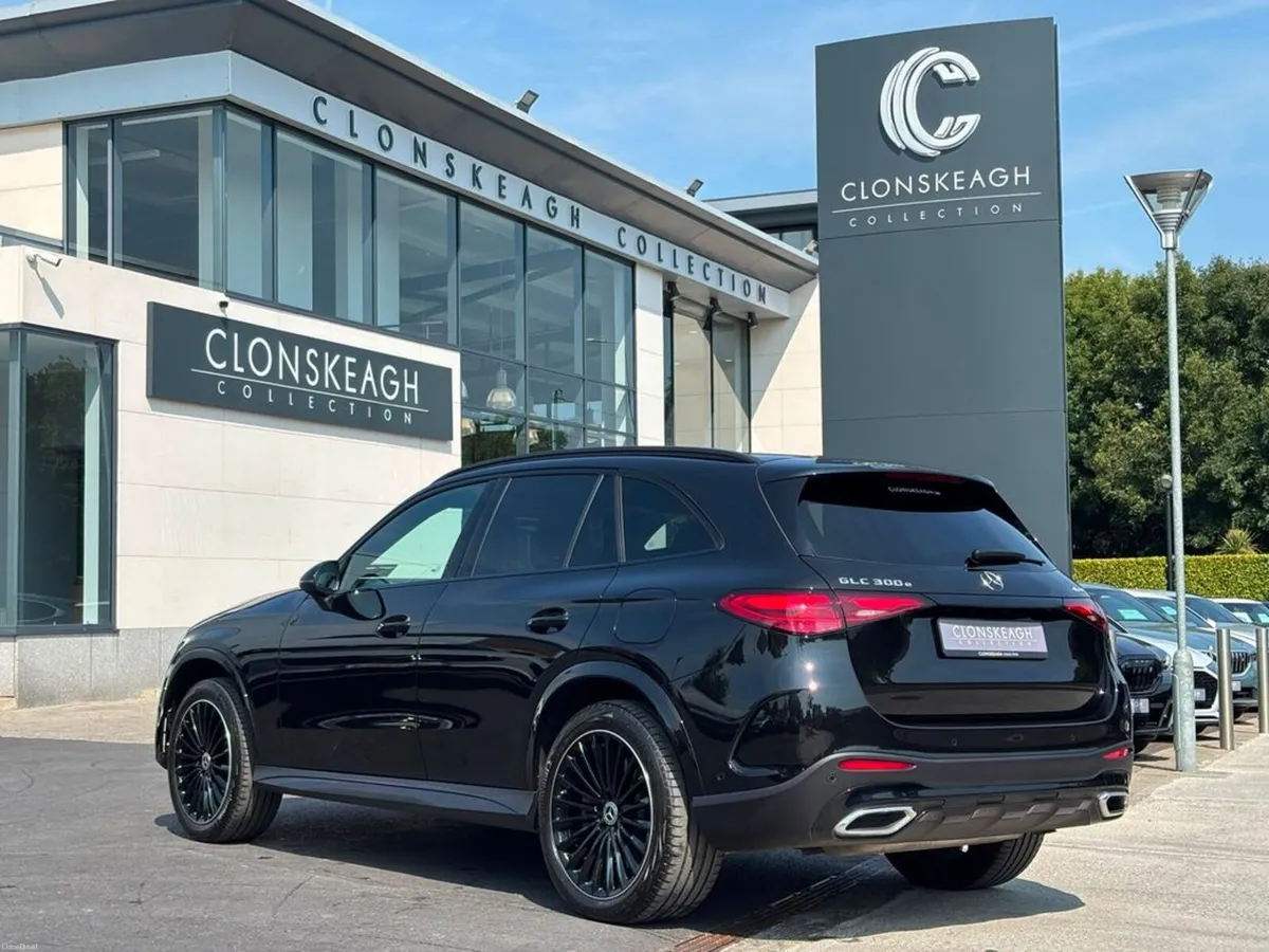 Mercedes-Benz GLC GLC 300 E 4MATIC URBAN EDITION - Image 5