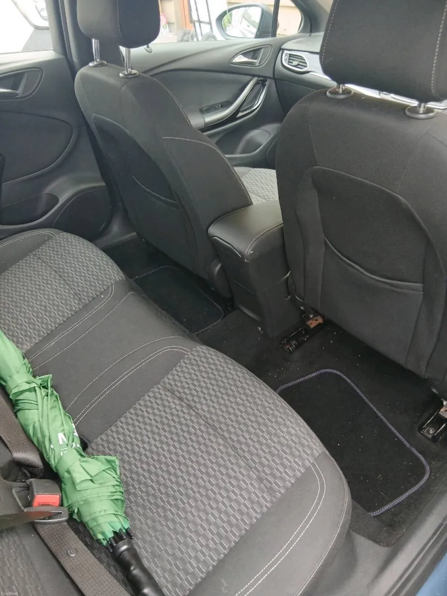 Vauxhall astra hatchback - Image 3