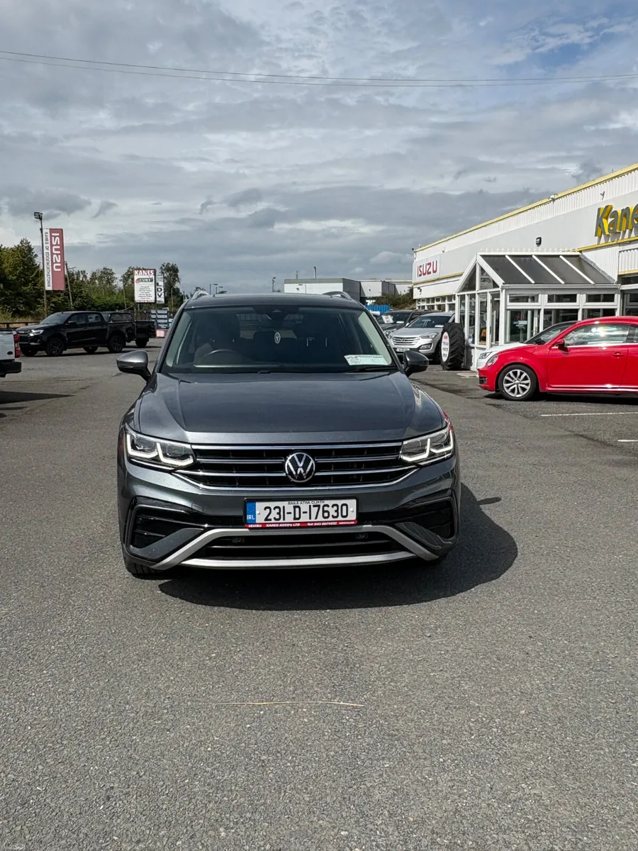 Volkswagen Tiguan 2023 - Image 5