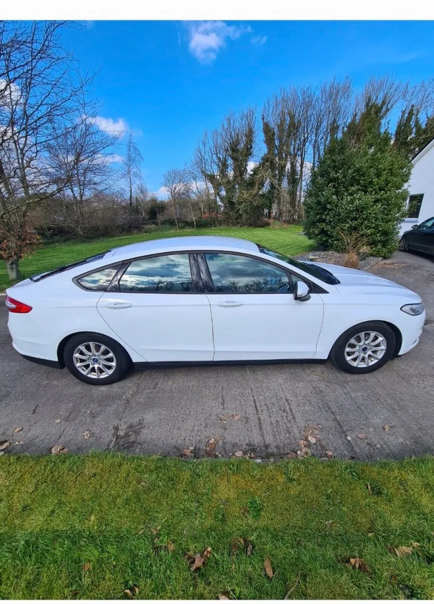 152 Ford Mondeo Hatchback Diesel - Image 2