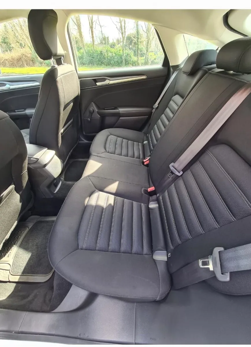 152 Ford Mondeo Hatchback Diesel - Image 6