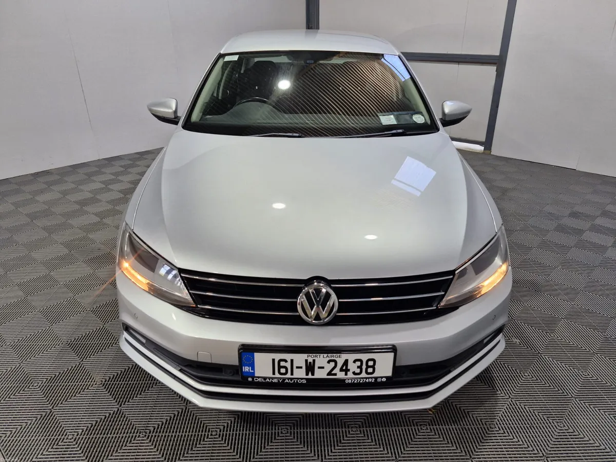 Volkswagen Jetta Comfortline 1.2 New NCT - Image 5