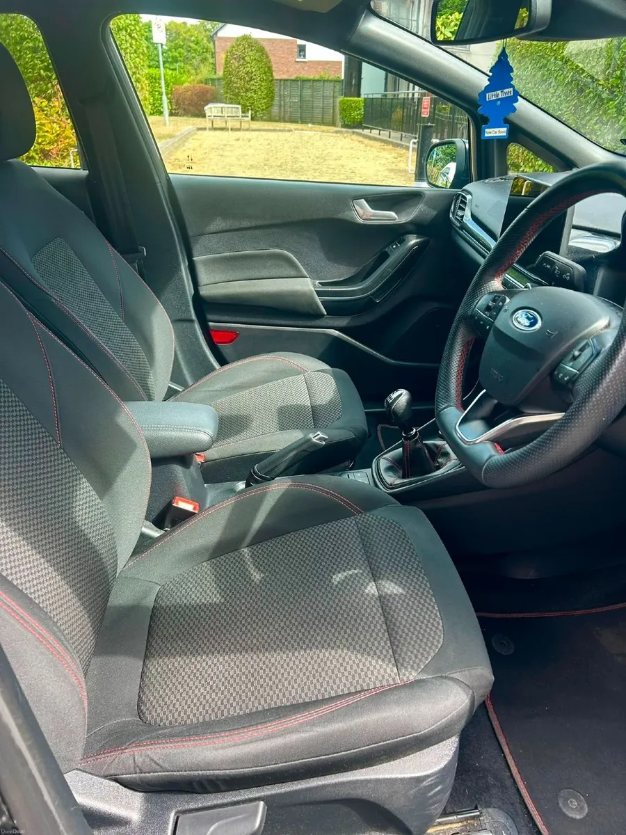 Ford Fiesta ST-Line 1.0 Ecoboost - Image 6