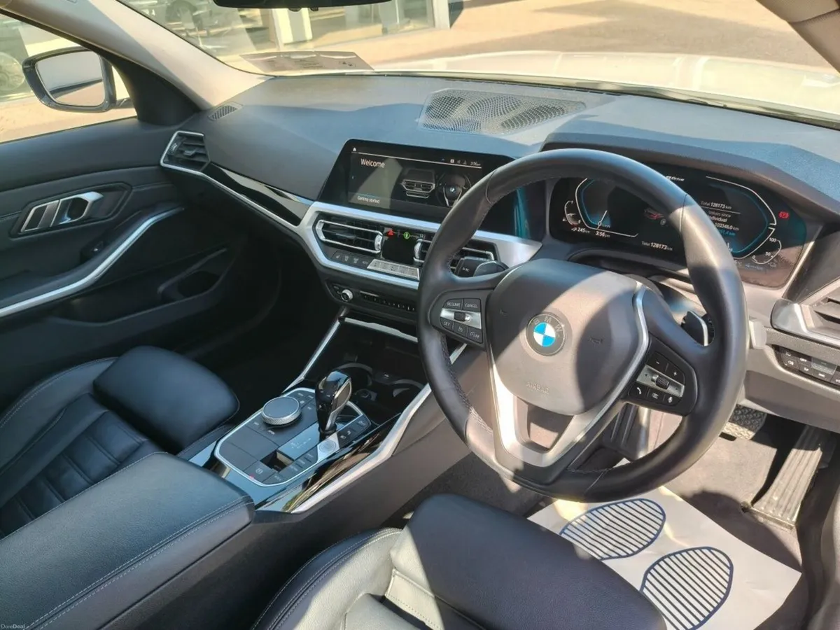 BMW 3-Series 330e Sport Saloon - Image 6