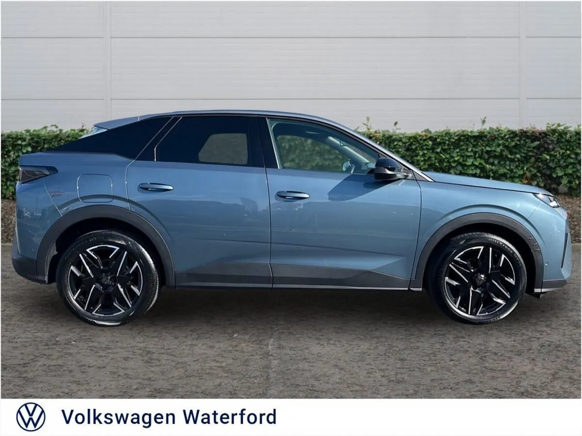Peugeot 3008 1.2 MHEV 145bhp eDCS6 Allure - Image 4