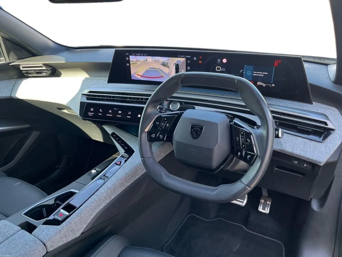 Peugeot 3008 1.2 MHEV 145bhp eDCS6 Allure - Image 6
