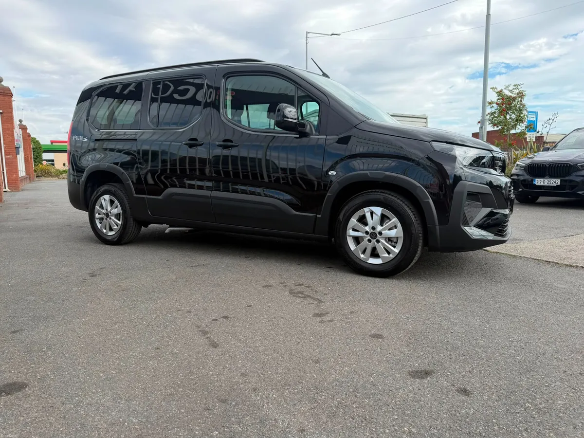 Wheelchair Accessible Peugeot Horizon RS 5Seats+WC - Image 4