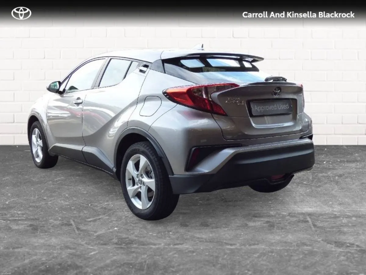 Toyota C-HR 1.2T Luna Manual - Image 2