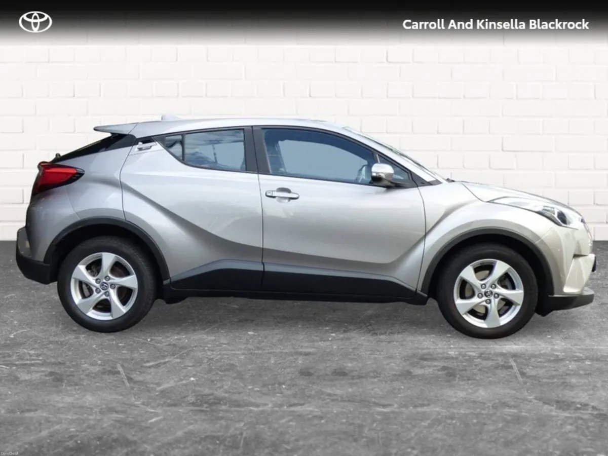 Toyota C-HR 1.2T Luna Manual - Image 3