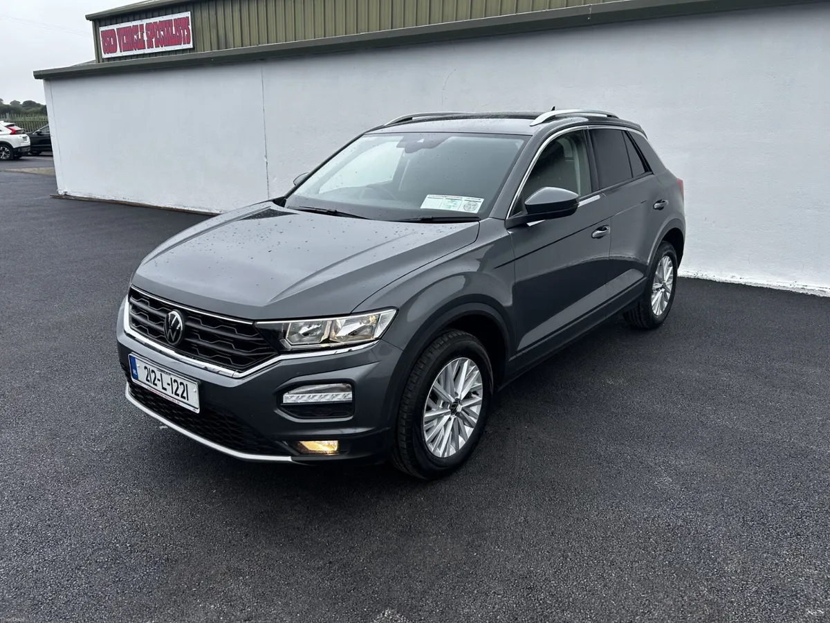 Volkswagen T-Roc 2021 - Image 2