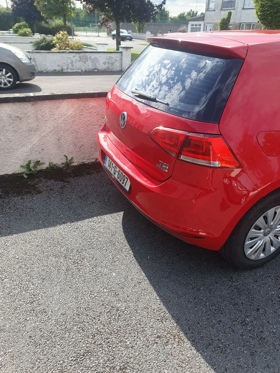 Volkswagen Golf 2014 - Image 2