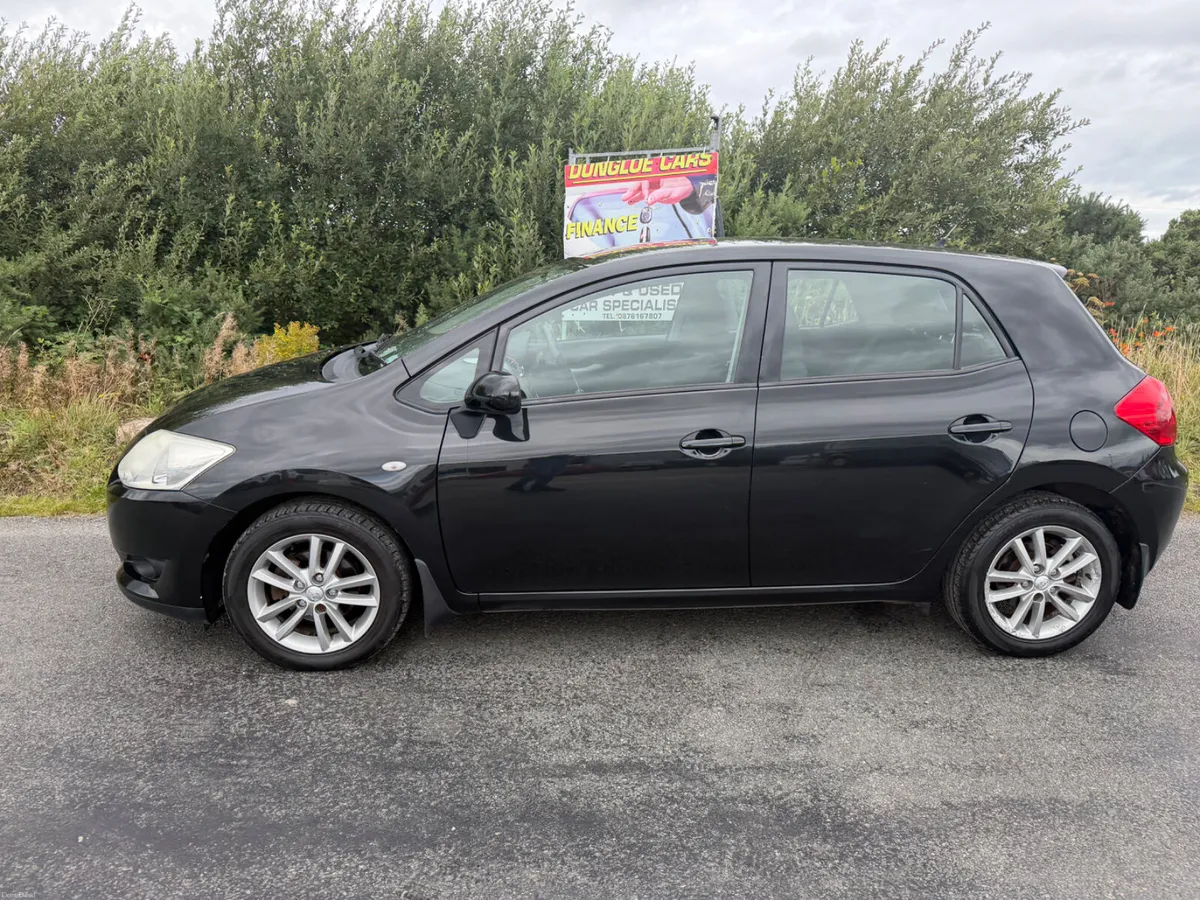 Toyota Auris 2010 - Image 6