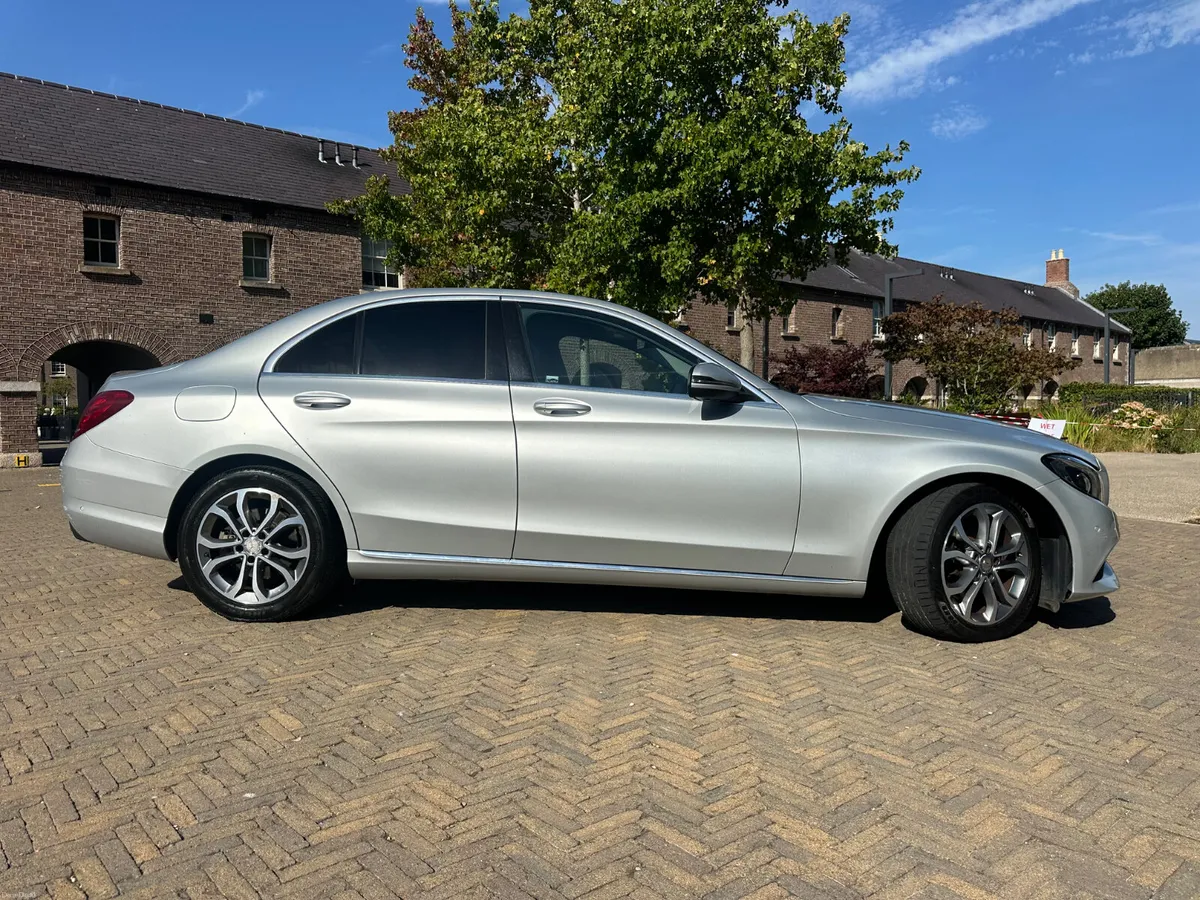 Mercedes-Benz C-Class C220d - Image 3