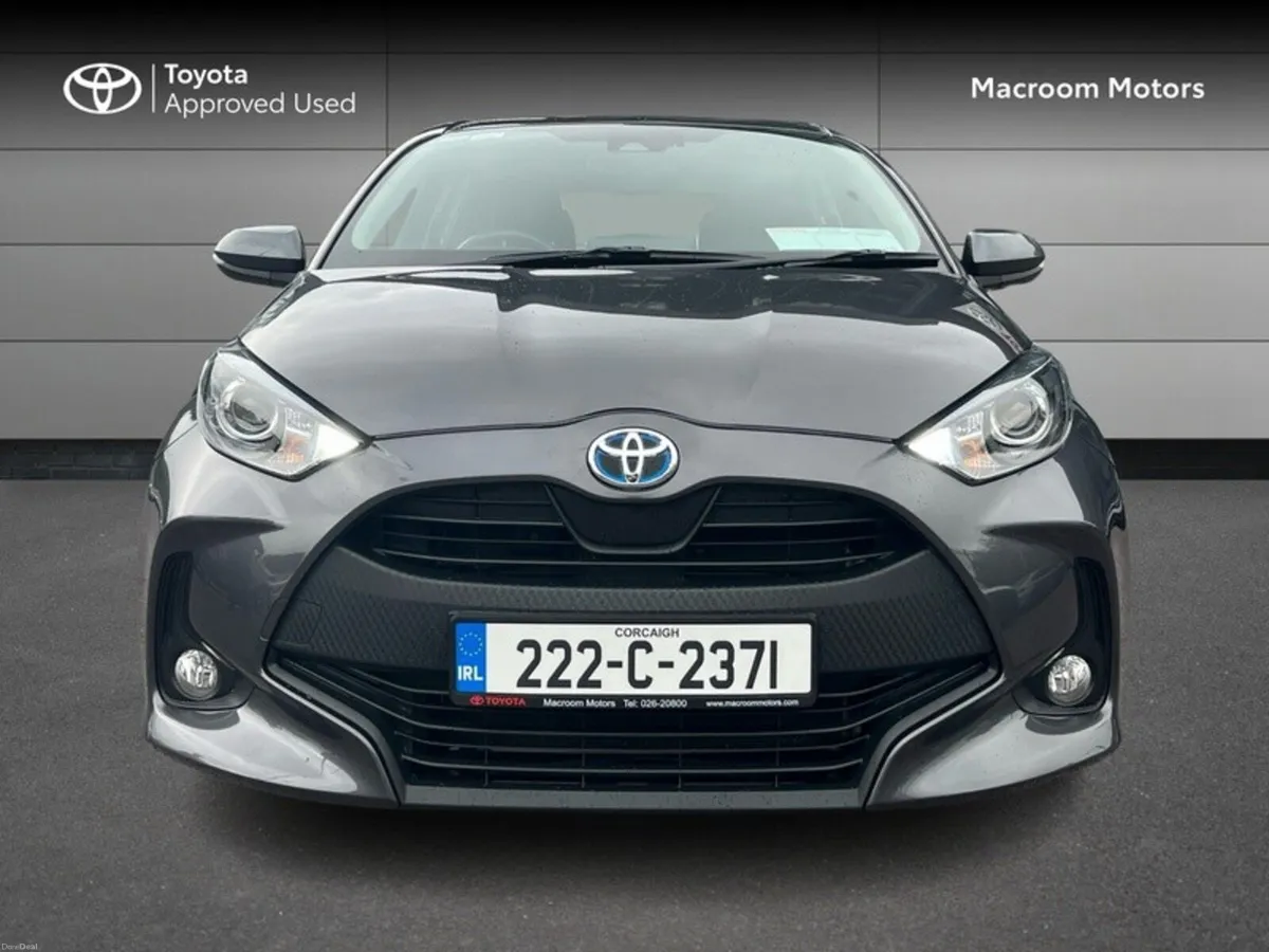 Toyota Yaris 1.5 HYBRID LUNA 4DR AUTO - Image 5