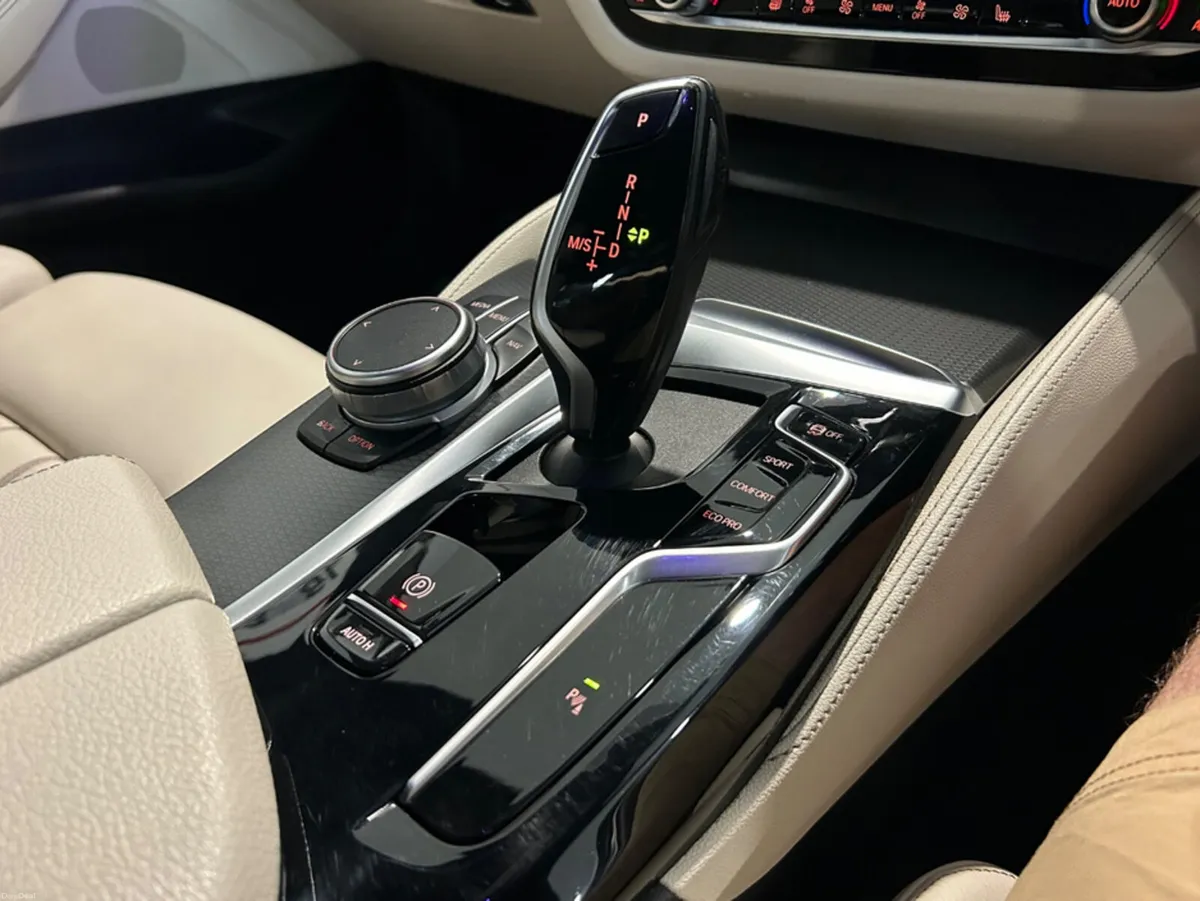 BMW 5-Series D 5SMA 4DR AUTO M SPORT - Image 5