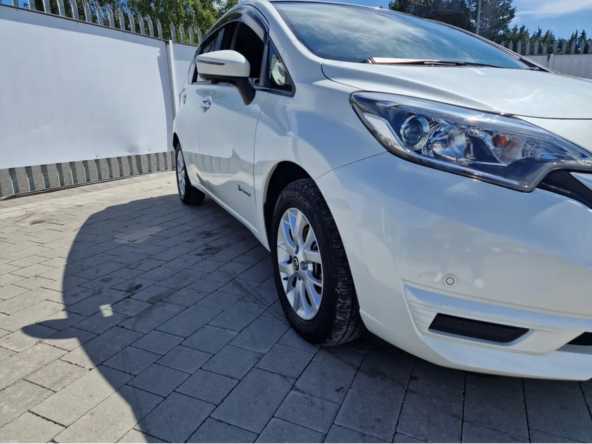 Nissan Note 1.2 E-POWER HYBRID - Image 2