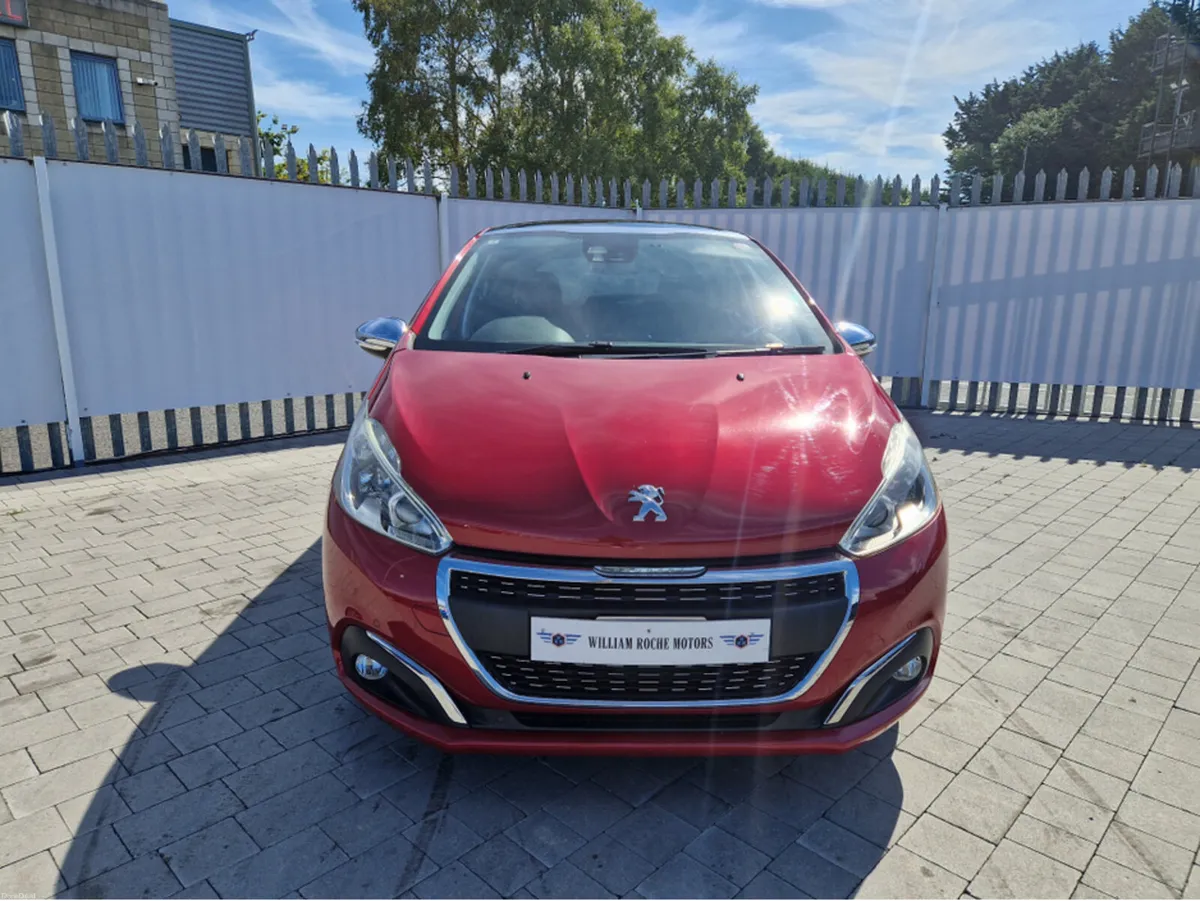 Peugeot 208 1.2 AUTO TOP SPEC - Image 5