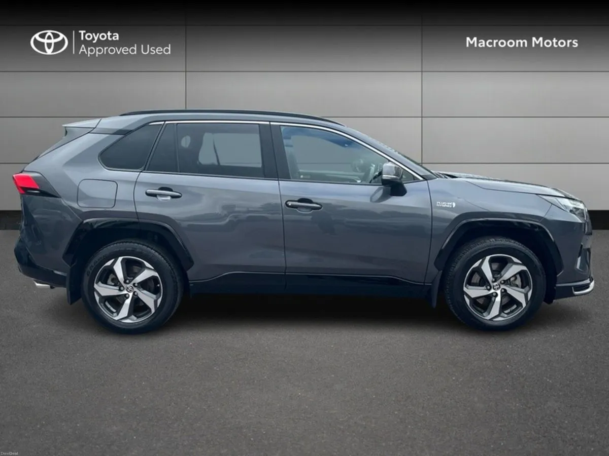 Toyota RAV4 RAV4 PLUG-IN HYBRID SOL - Image 3