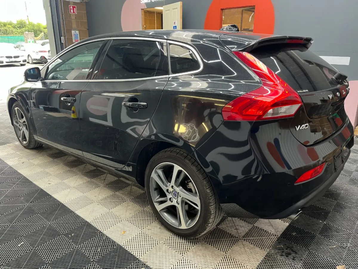 Volvo V40 2016 VOLVO V40 D4 AUTOMATIC / CRUISE CON - Image 5