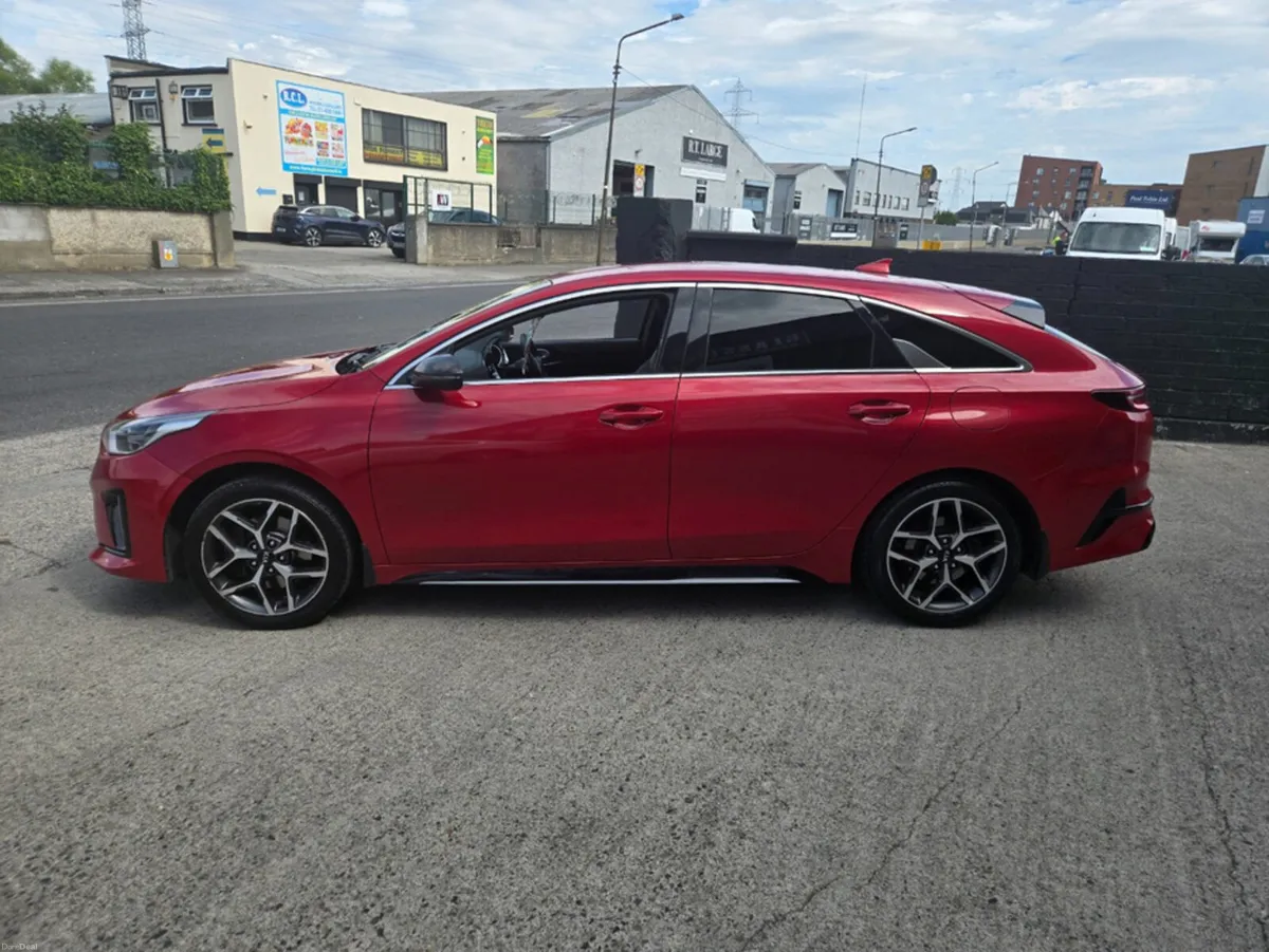 Kia ProCeed PRO CEED 1.6 D 5DR GTLINE SHOOTING BRA - Image 6