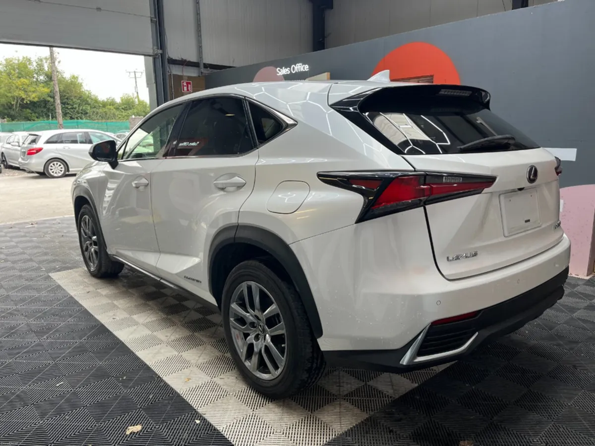Lexus NX LEXUX 2019  NX300H VERSION L 2.5 AUTOMATI - Image 5