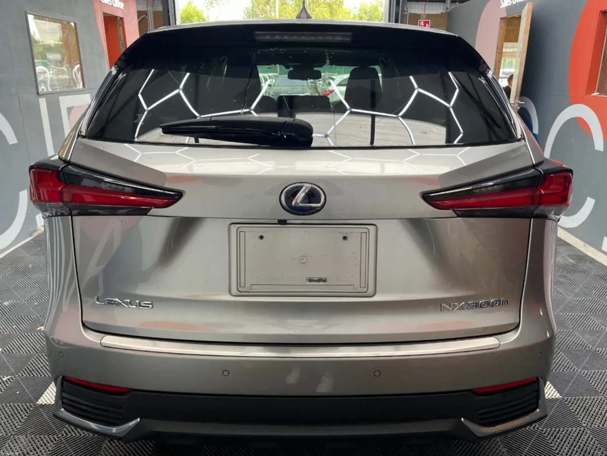 Lexus NX 2020 LEXUS NX300H I PACKAGE 2.5 AUTOMATIC - Image 4