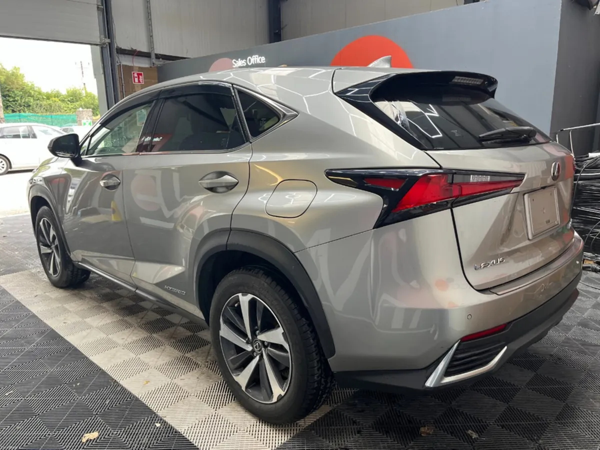 Lexus NX 2020 LEXUS NX300H I PACKAGE 2.5 AUTOMATIC - Image 5