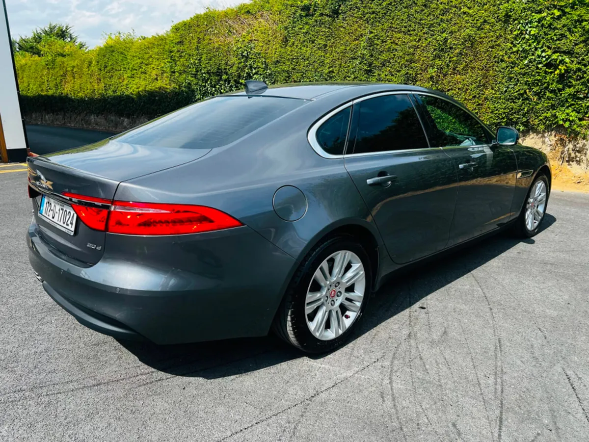 Jaguar XF MY18 2.0 D RWD PORTFOLIO 4DR A - Image 5