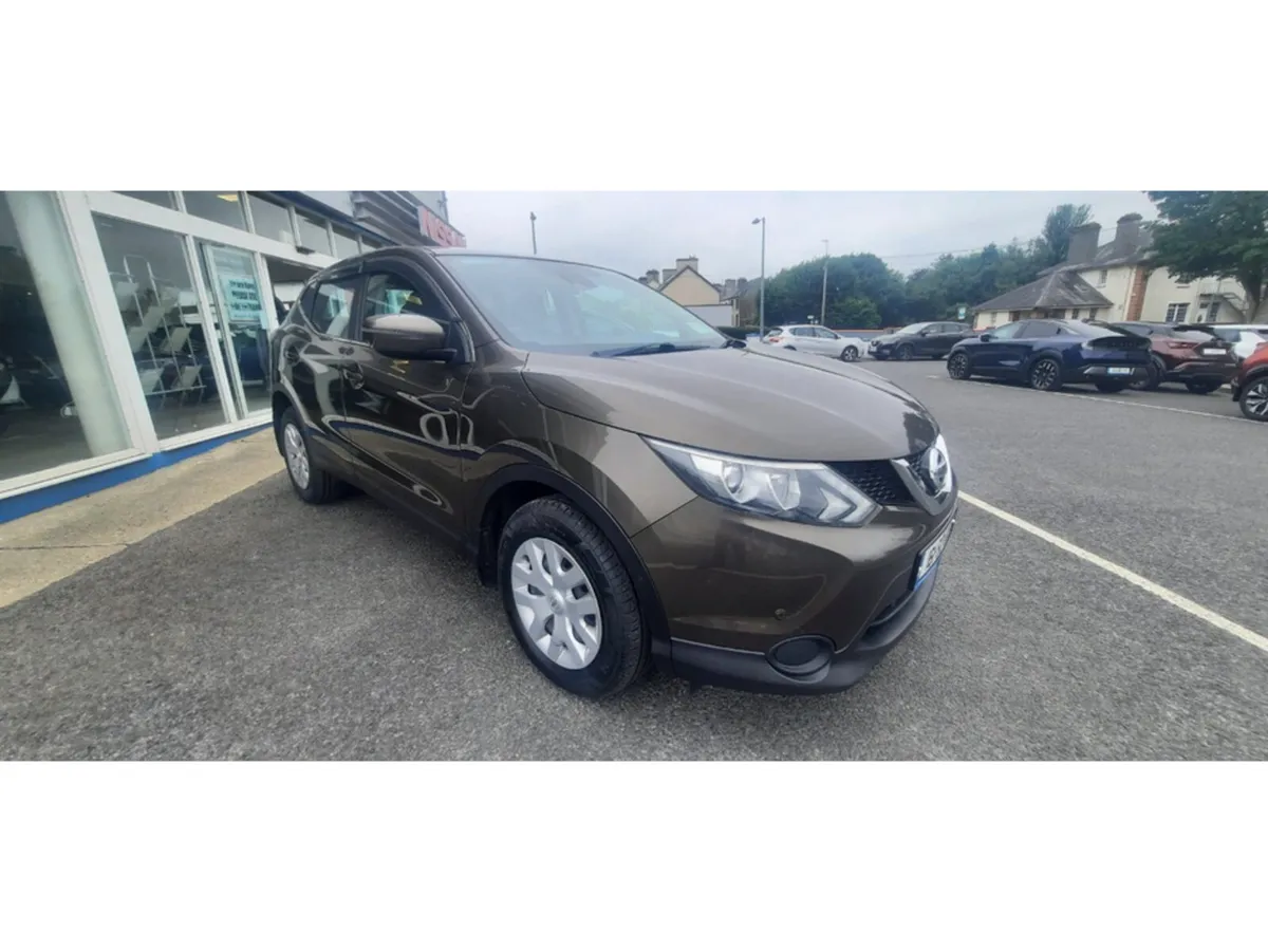 Nissan Qashqai 1.5 XE SAFETY PK E6 4DR - Image 3