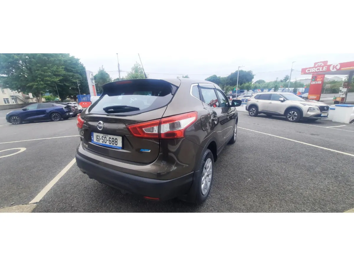 Nissan Qashqai 1.5 XE SAFETY PK E6 4DR - Image 6