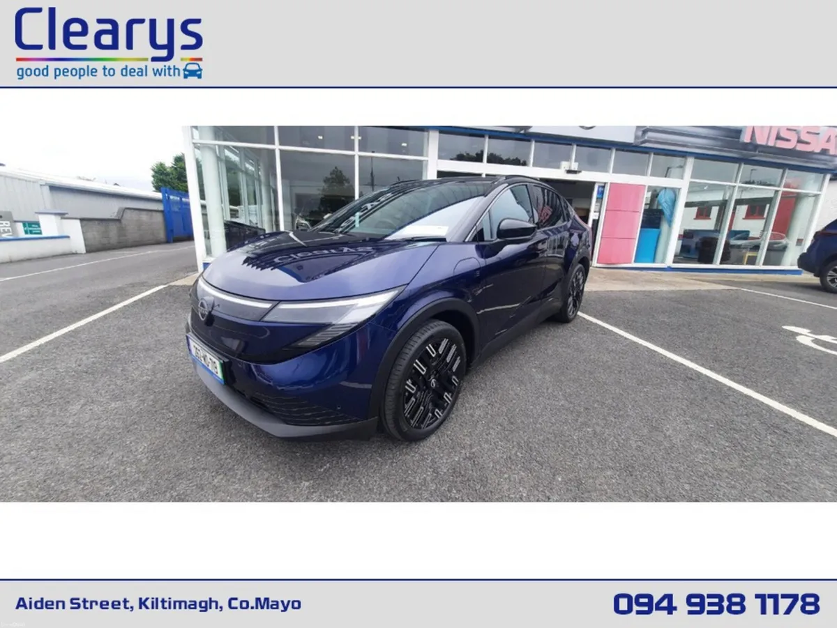 Nissan Leaf 52KW EVOLVE 5DR AUTO 2 TONE - Image 1