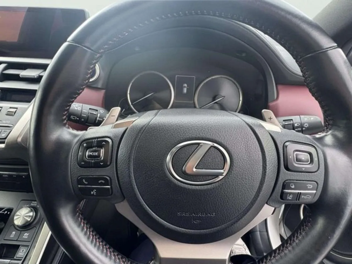 Lexus NX 2.5 Hybrid, Spice & Chic Edition - Image 4