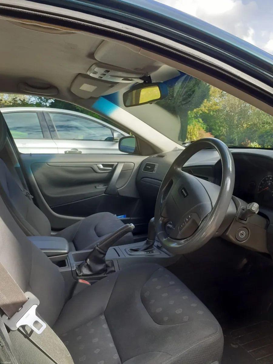 Volvo V70 2002 - Image 3