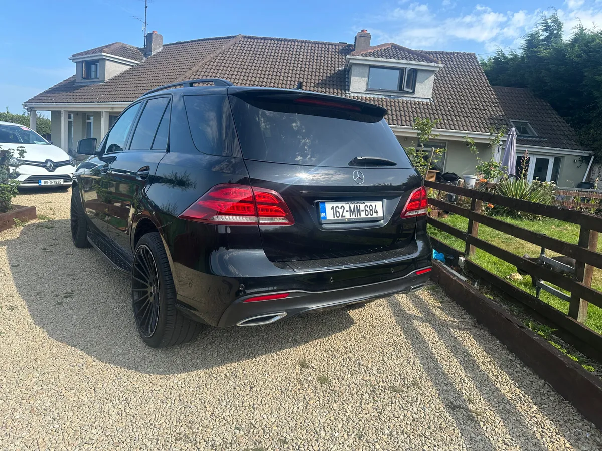Mercedes-Benz GLE 250 2016 - Image 6