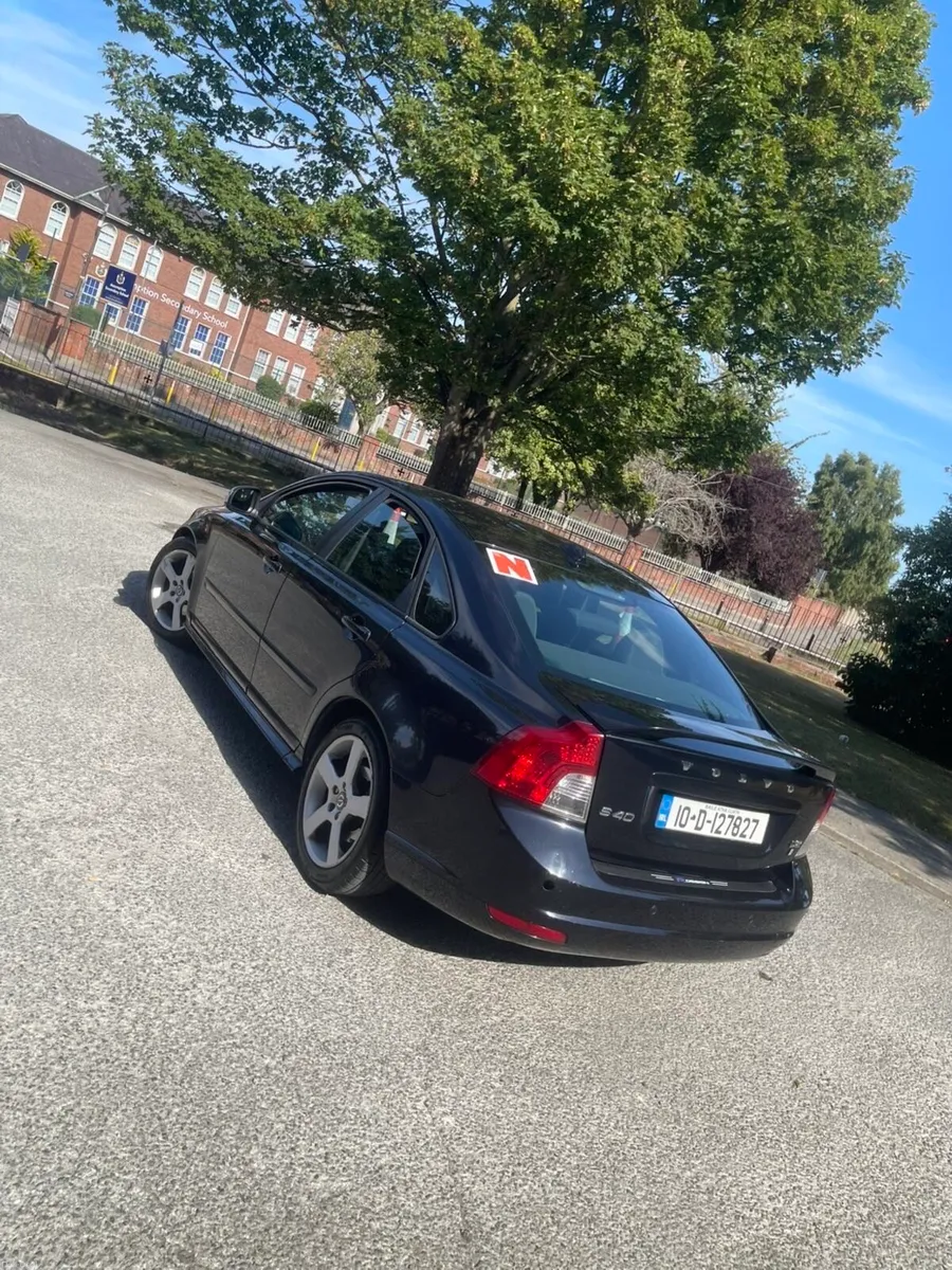 2010 Volvo s40 R-design Nctd + taxed - Image 5