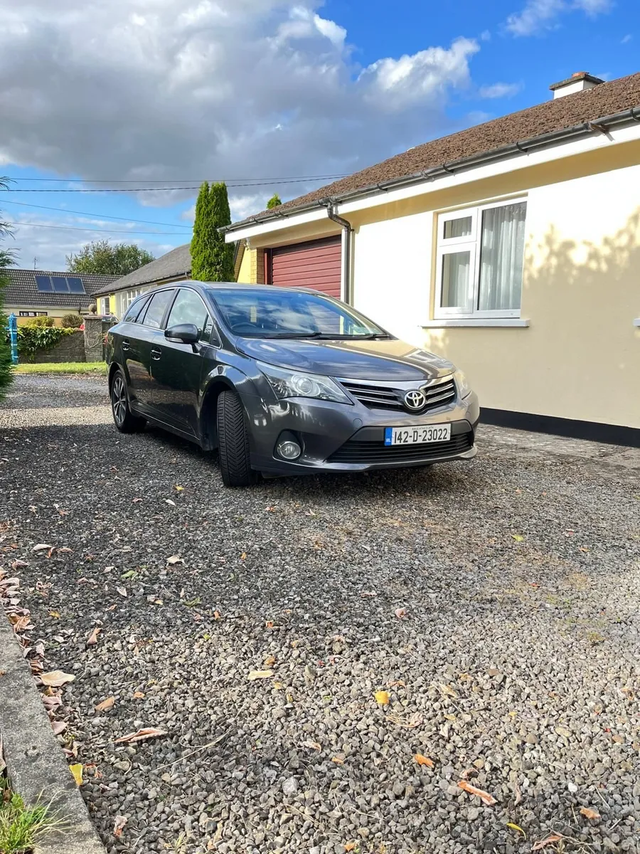 Toyota Avensis 2014 - Image 1