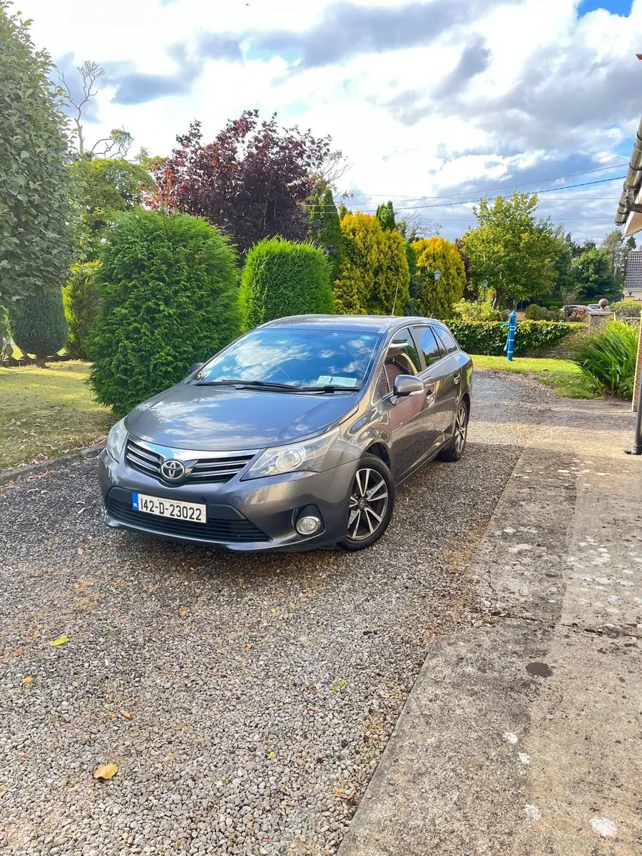 Toyota Avensis 2014 - Image 2