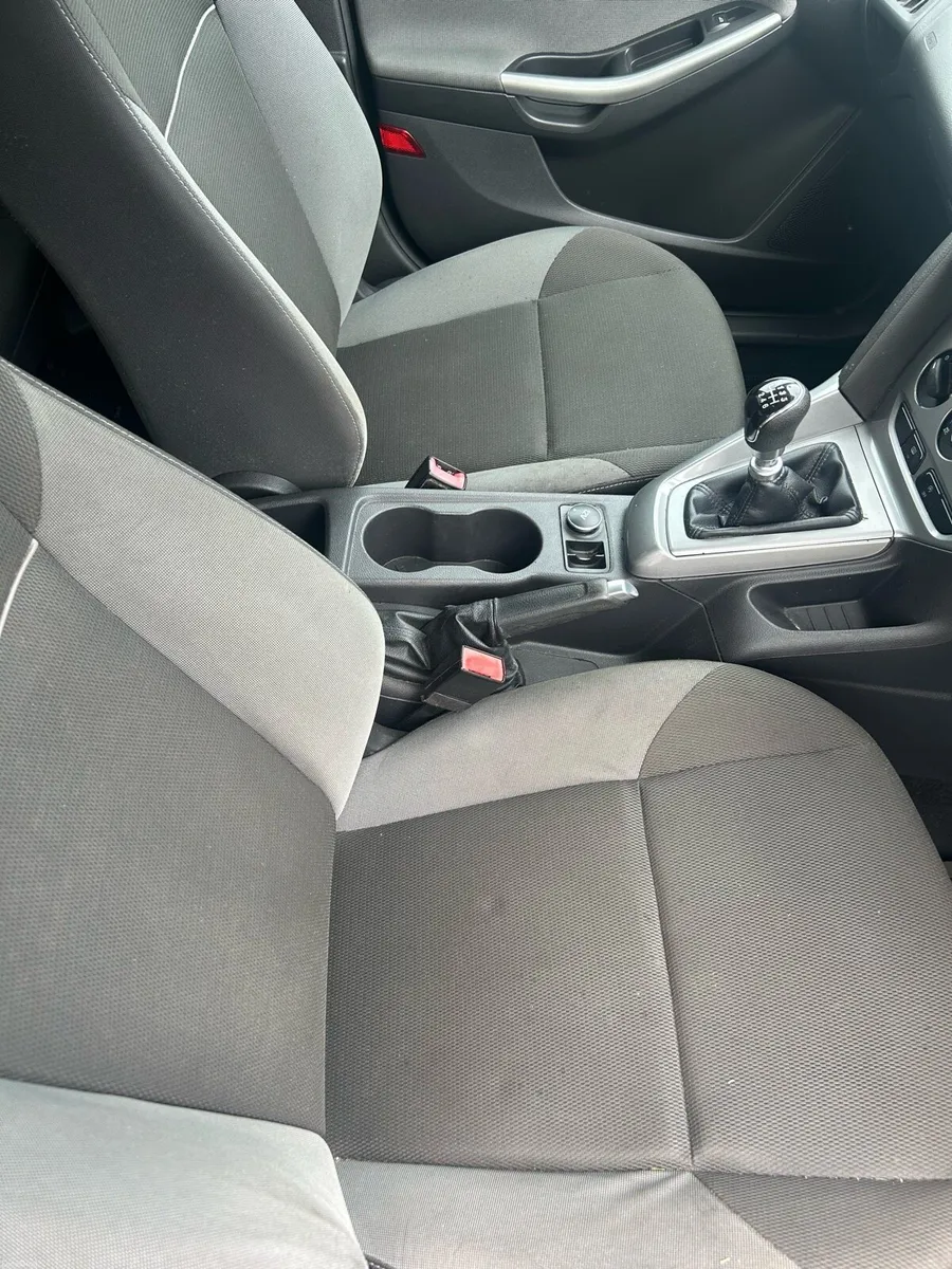 2012 Ford Focus  NEW NCT 01.27 - Image 5