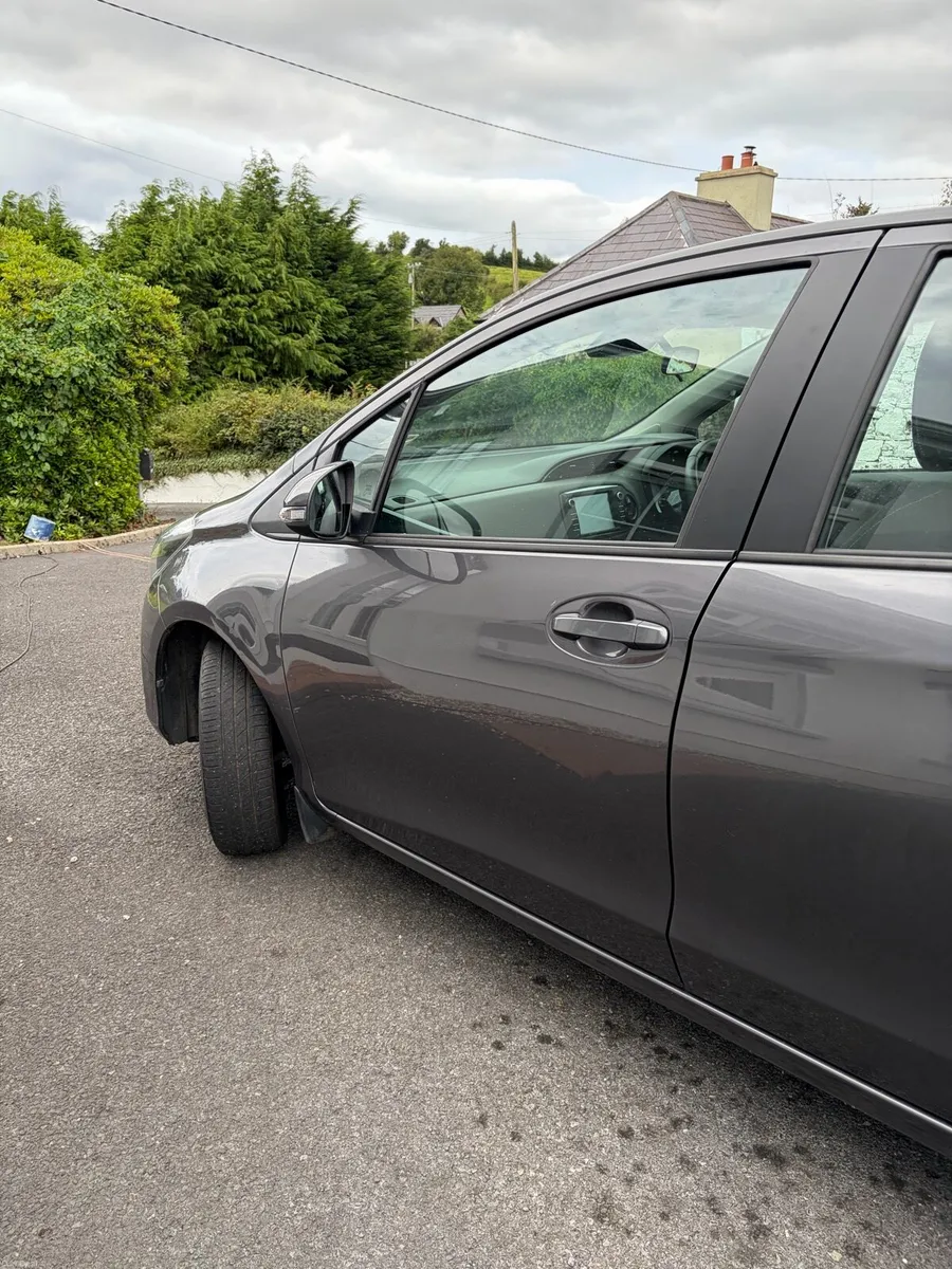 Toyota Yaris - Image 3