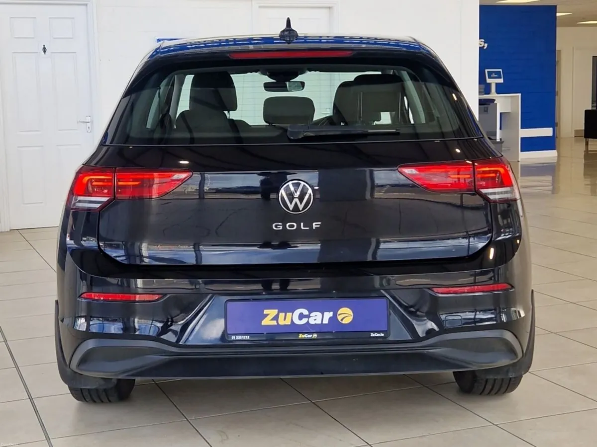 Volkswagen Golf 1.0 TSI 110HP Life - Image 4