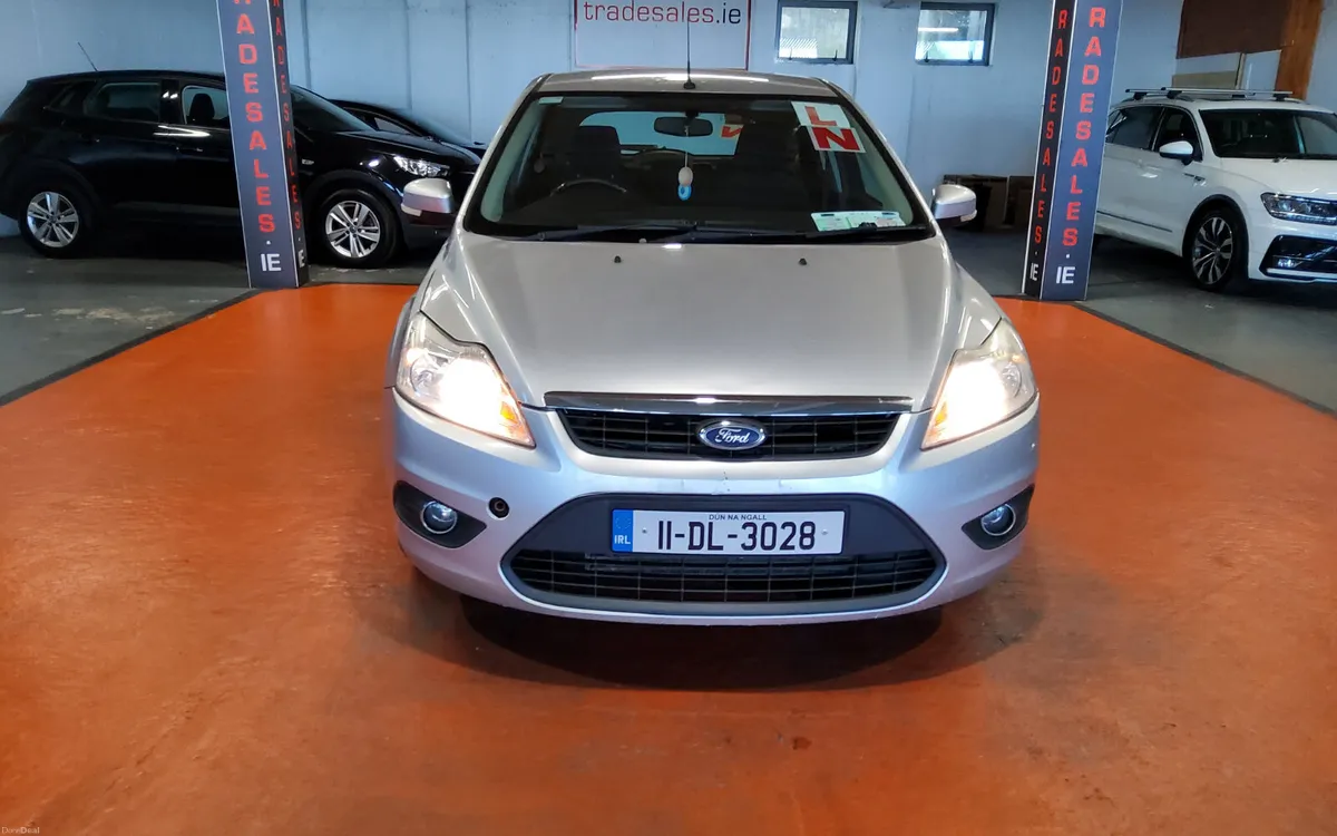 Ford Focus 2011 - Image 2
