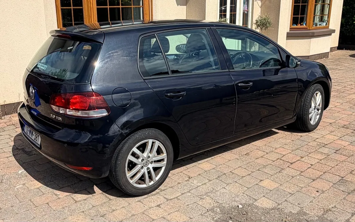 2.0L Volkswagen Golf - Image 3