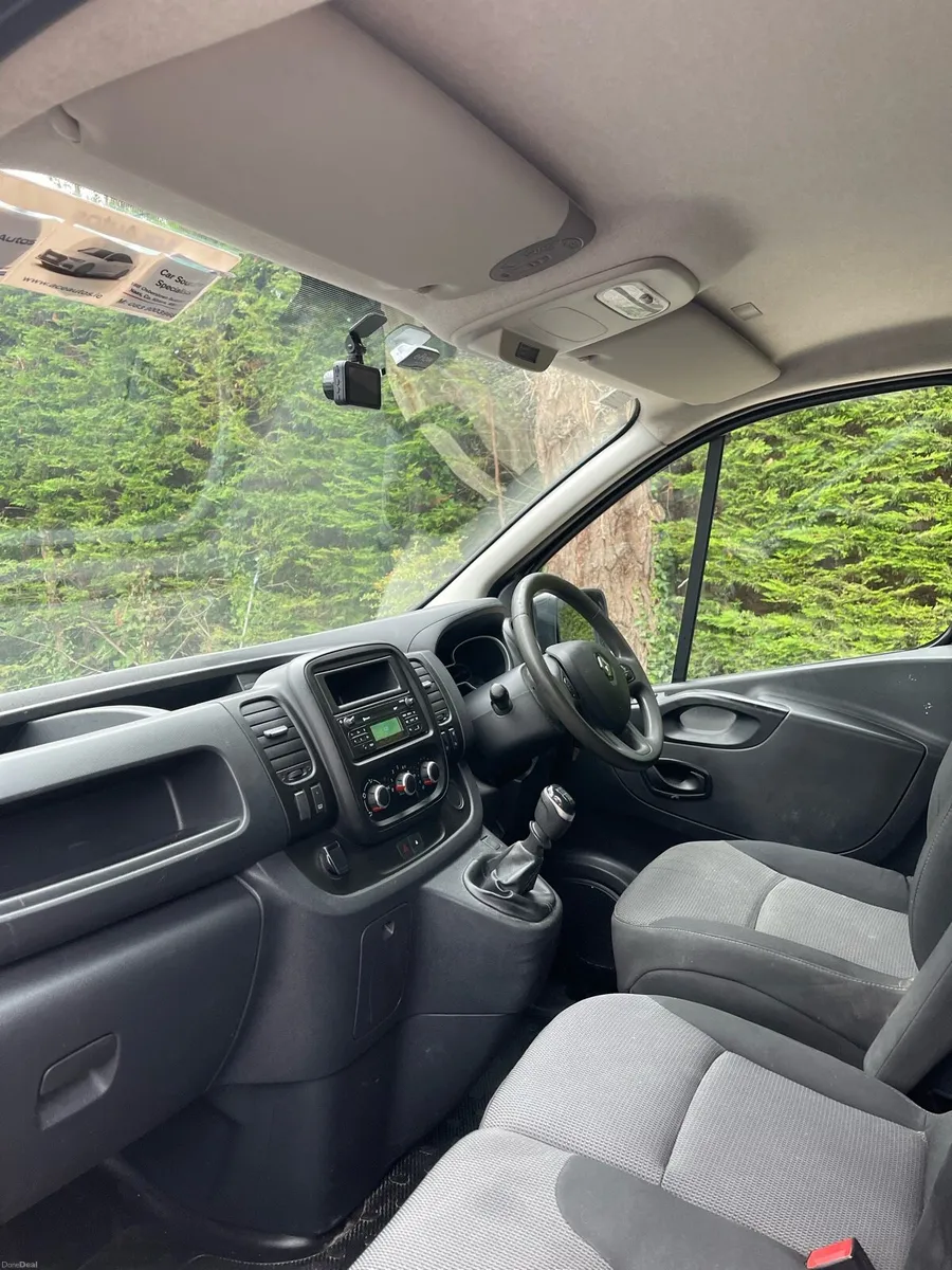 Renault Trafic LL30 Energy DCI 120 Business+ - Image 5