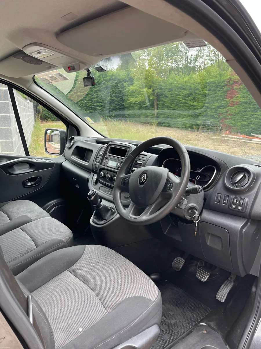 Renault Trafic LL30 Energy DCI 120 Business+ - Image 6