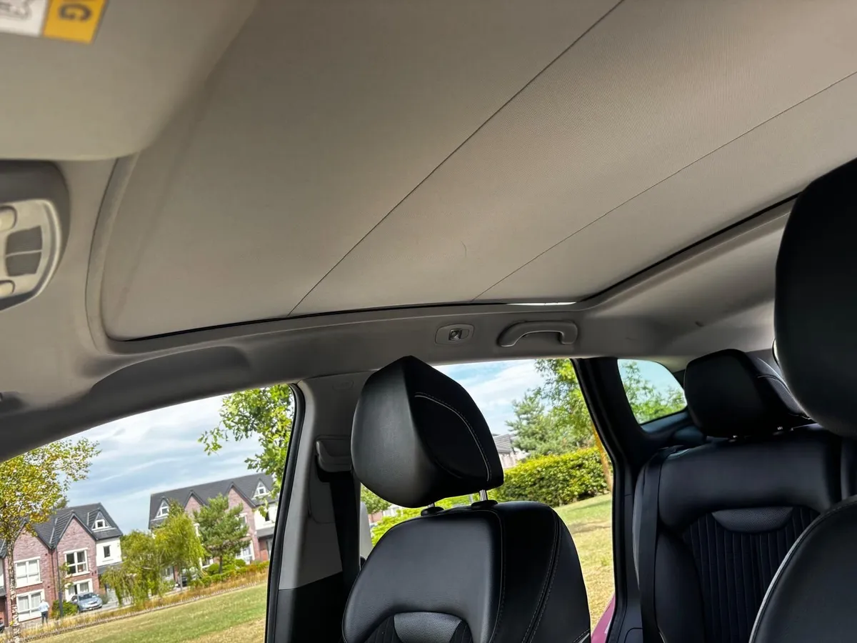 Renault Kadjar 2015 - Image 2