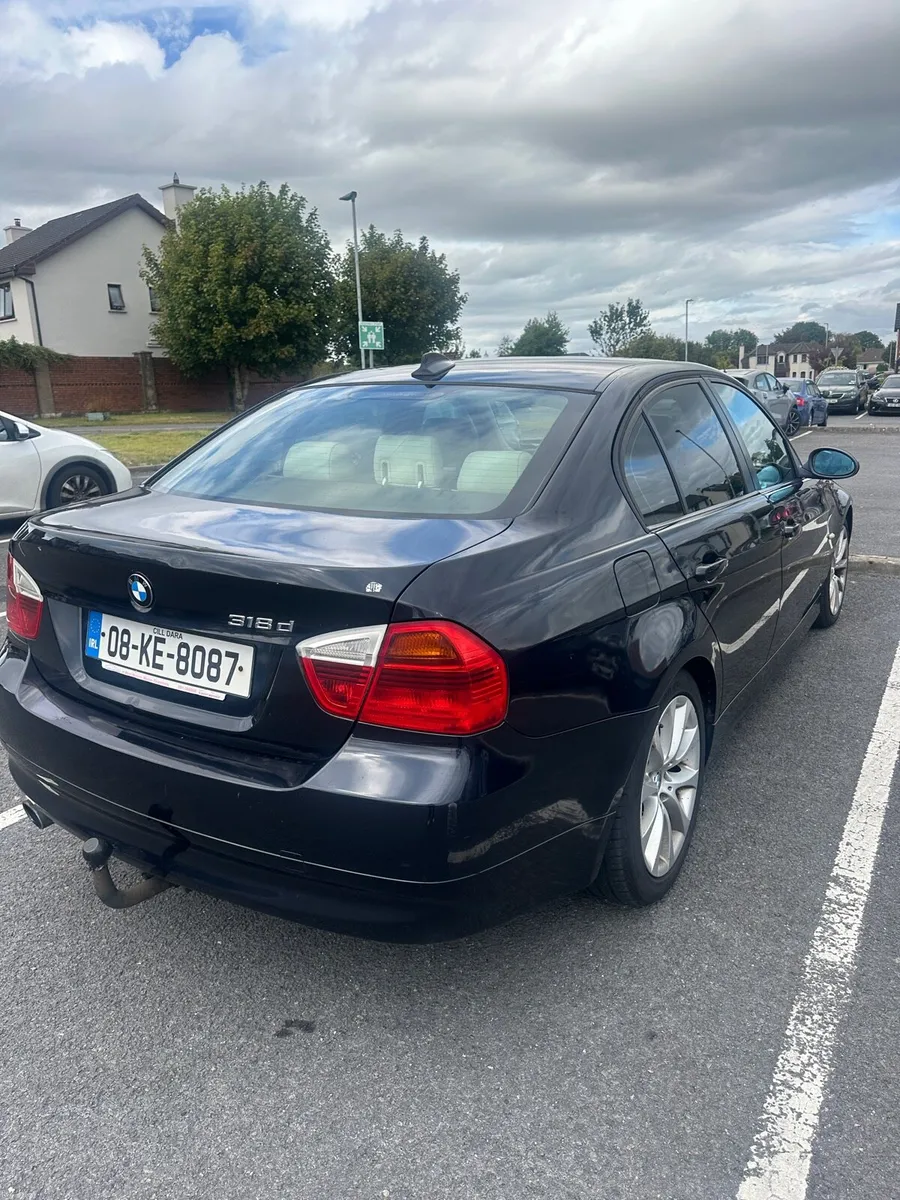 BMW 3 Series - Image 2