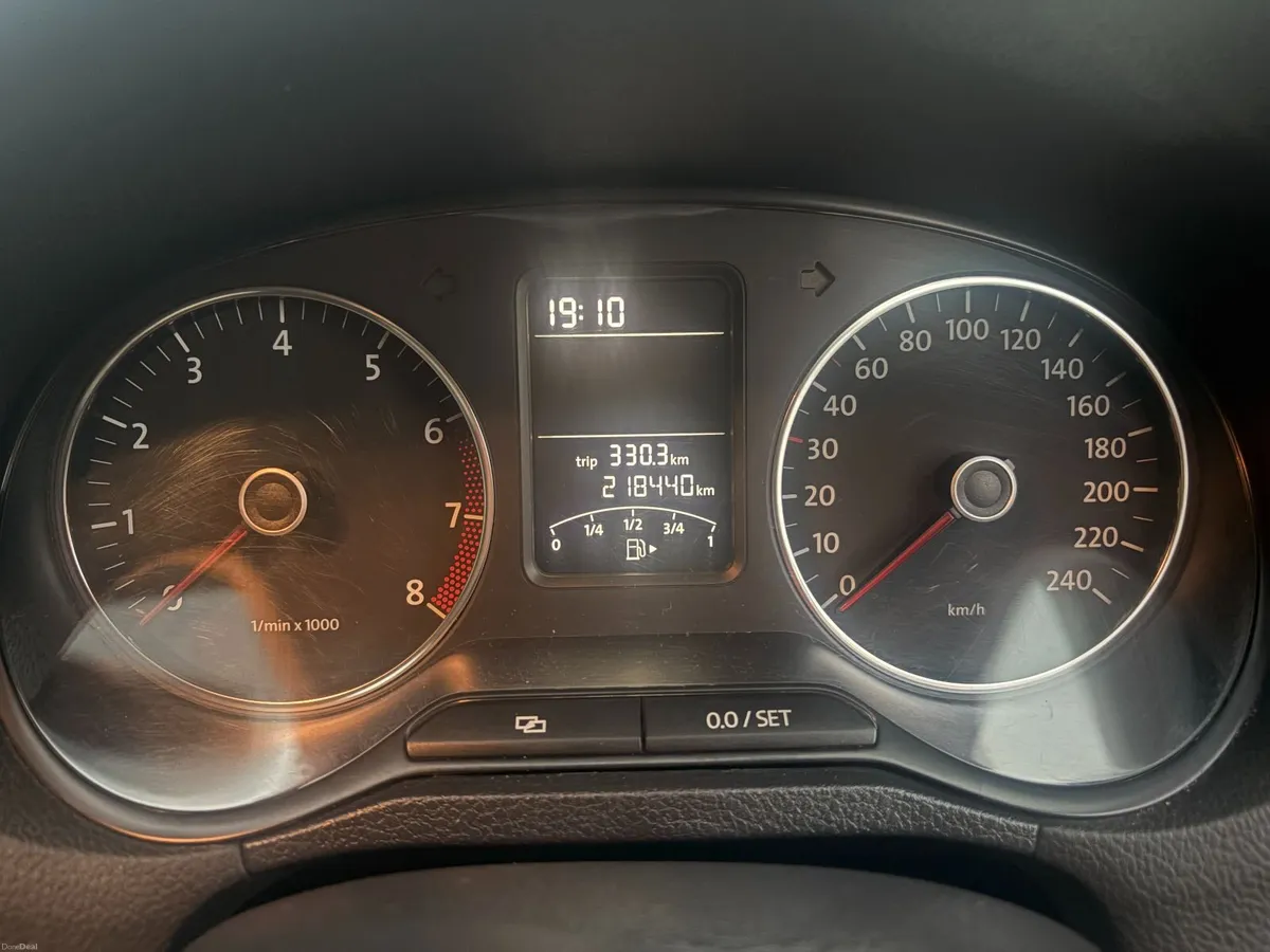 Volkswagen Polo 2012 - Image 3