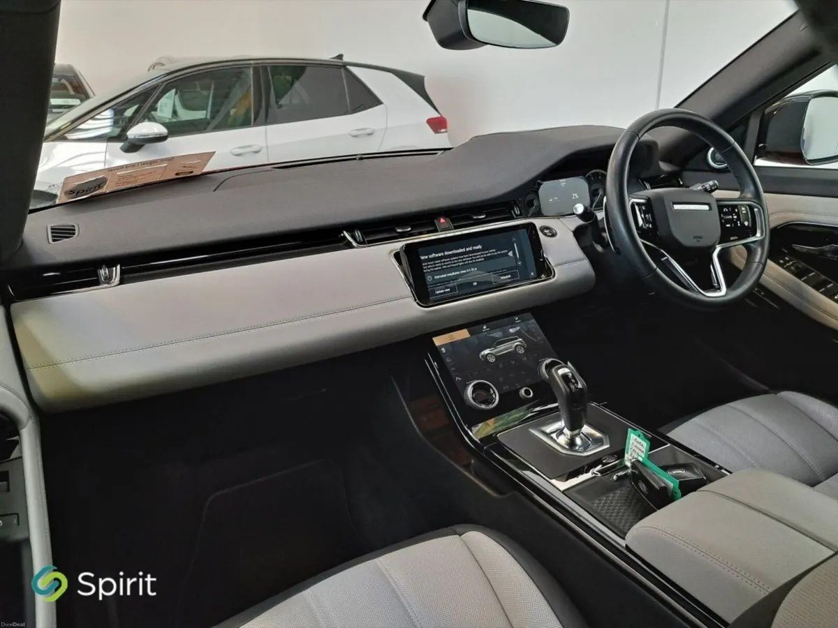 Land Rover Range Rover Evoque 1.5 PHEV AWD R-Dynam - Image 4