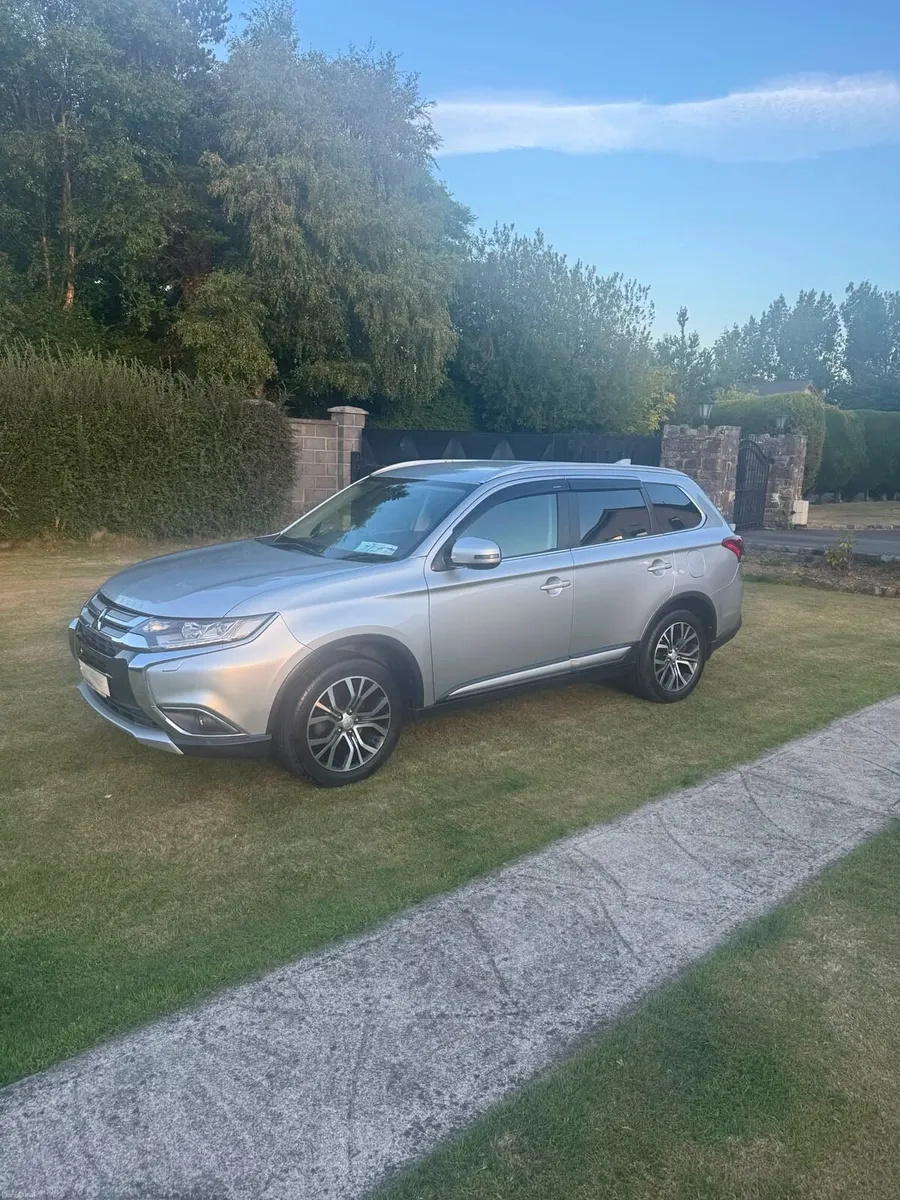 Mitsubishi Outlander InStyle - Image 1